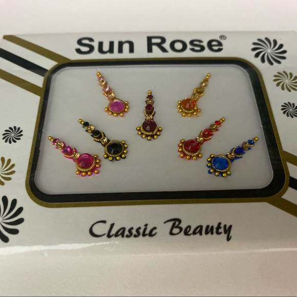 7 Beautiful Long forehead Bindis in Multi-Colors - Picture 3 of 6